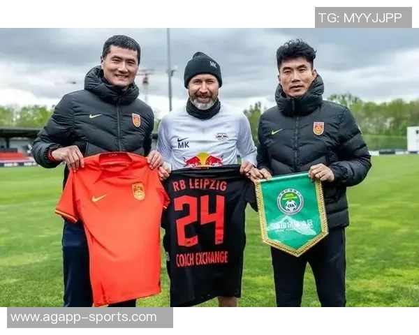 胡荷韬祝贺邵佳一担任国足主教练期待球队未来更辉煌表现