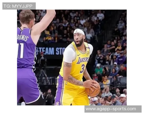 里夫斯谈轮换不足的挑战强调全队拼尽全力应对困难局面